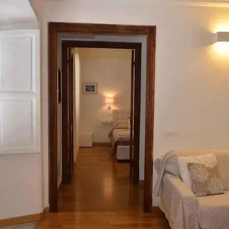 Il Portico - To Go 5terre * La Spezia