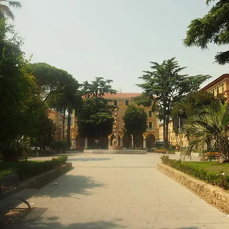 Il Portico - To Go 5terre 斯培西亚